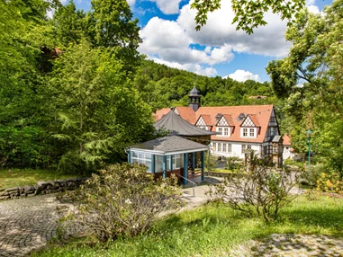 Hochzeit: Blick in den Feengrottenpark - Saalfelder Feengrotten