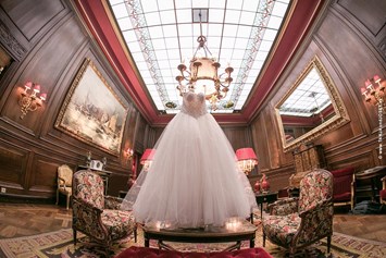 Hochzeit: Feiern Sie Ihre Hochzeit im Hotel Sacher in 1010 Wien.
Foto © tanjaundjosef.at - Hotel Sacher Wien