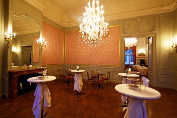 Hochzeit: Damensalon als Buffet- oder Tanzbereich - Palais Daun-Kinsky
