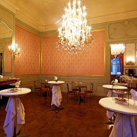 Hochzeit: Damensalon als Buffet- oder Tanzbereich - Palais Daun-Kinsky