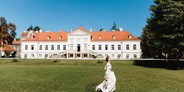 Hochzeit - Umgebung: am Fluss - Schwechat - Traumhochzeit im SCHLOSS Miller-Aichholz, Europahaus Wien - Schloss Miller-Aichholz - Europahaus Wien