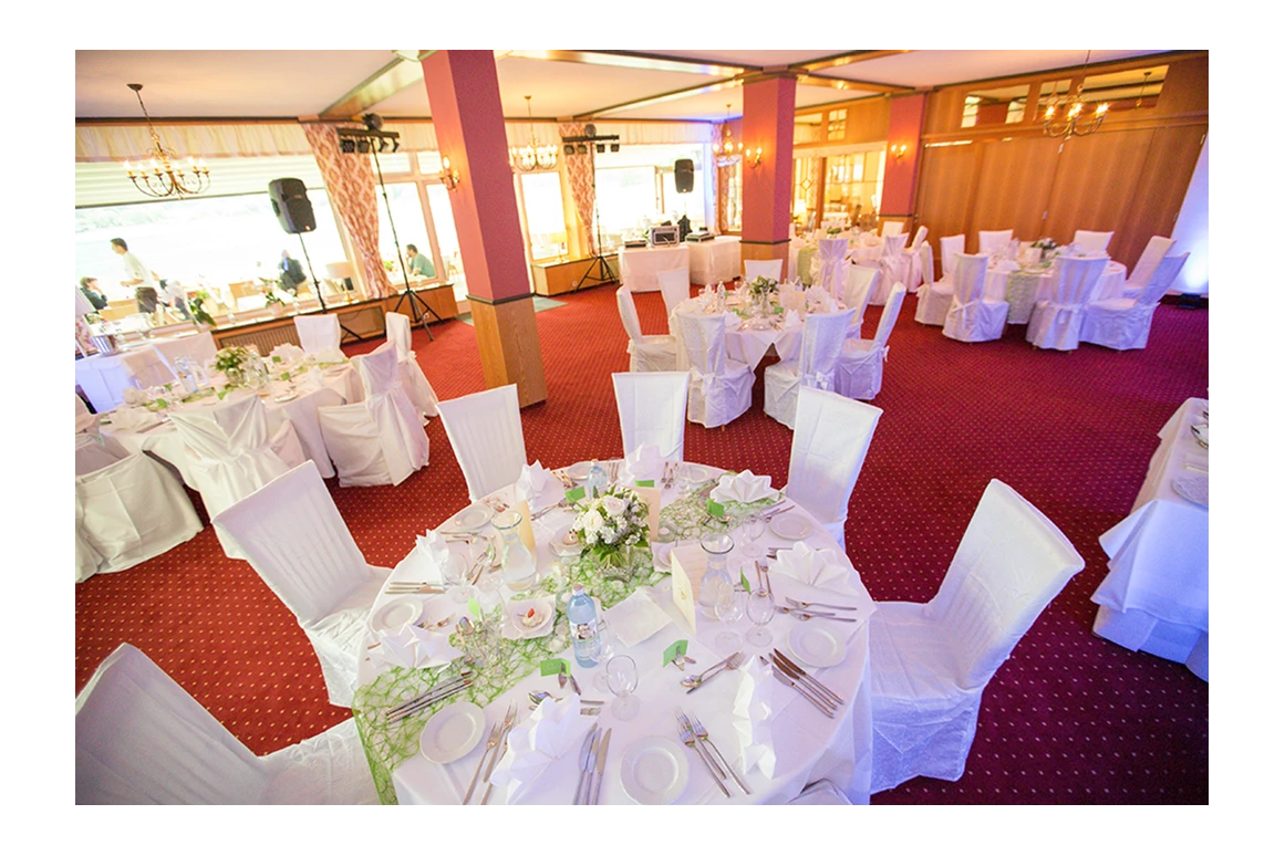 Hochzeit: Hochzeits-Tische - Inselhotel Faakersee - Inselhotel Faakersee