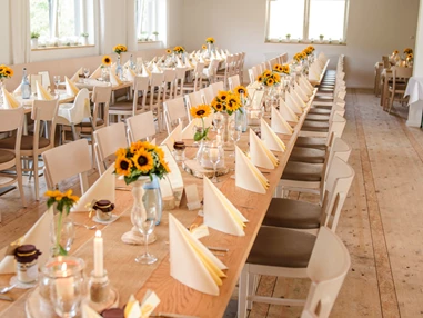 Hochzeitslocation: Der große Festsaal des Bischoff's Landrestaurant bietet Platz für 75 bis 120 Hochzeitsgäste. - Bischoff's Landrestaurant