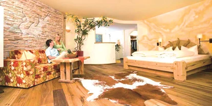 Wedding - nächstes Hotel - Angath - Hochzeitssuite - Feuriger Tatzlwurm