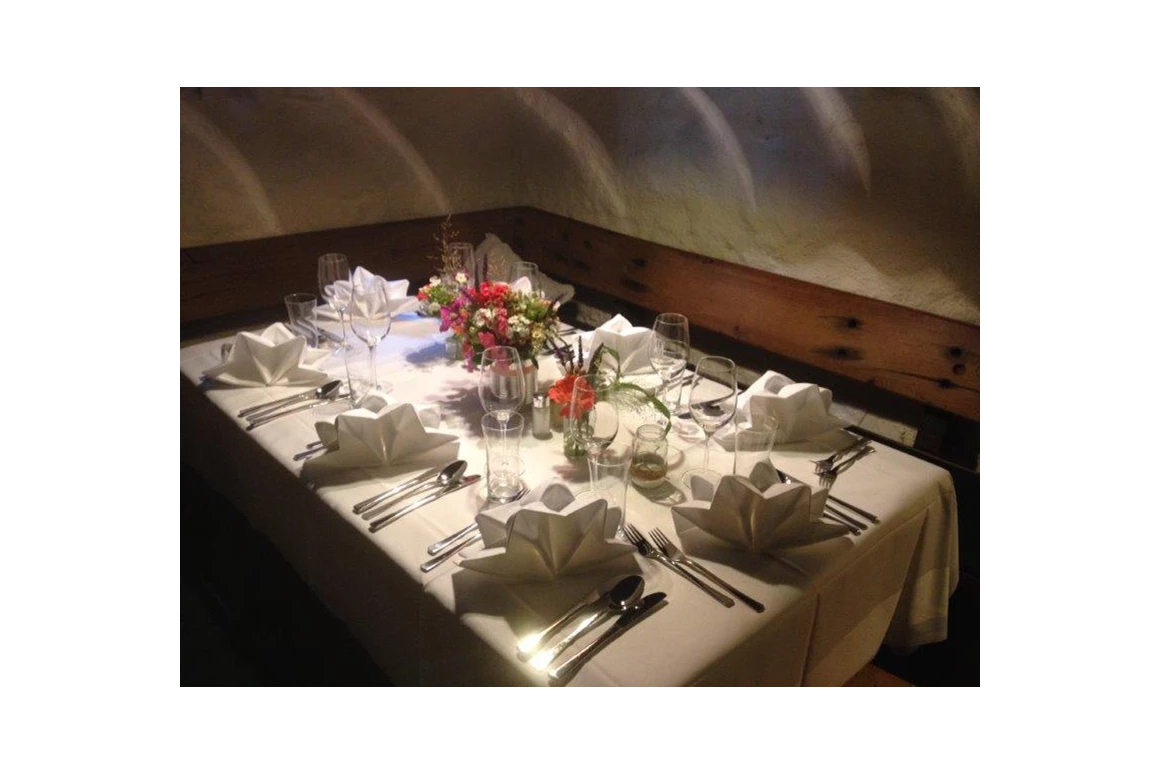 Hochzeit: Heiraten auf der Unterhofalm in Filzmoos. In der urigen alten Hütte - Unterhofalm