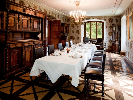 Hochzeitslocation: Unser Tafelsaal - für Ihre Hochzeitsfeier. - Schloss zu Hopferau