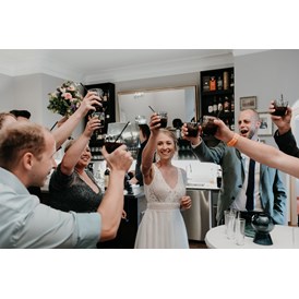 Hochzeit: 2020 Brautentführung (inhouse) - Schloss Greifenburg