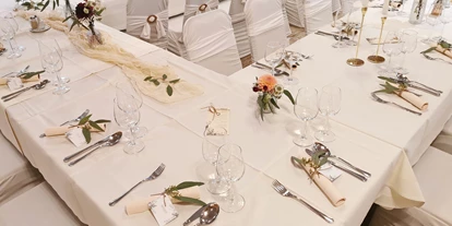 Hochzeit - Parkplatz: Busparkplatz - Leoben (Leoben) - Gasthaus Rüf-Peterwirt