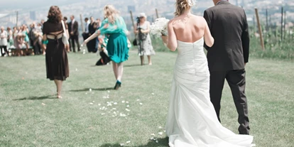 Matrimonio - Gumpoldskirchen - Heiraten im Weingut Cobenzl über den Dächern Wiens.
Foto © stillandmotionpictures.com - Weingut Wien Cobenzl