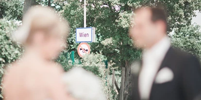 Matrimonio - Gumpoldskirchen - Heiraten auf dem Weingut Cobenzl am Rande Wiens.
Foto © stillandmotionpictures.com - Weingut Wien Cobenzl