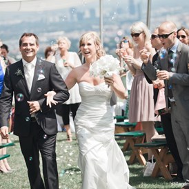 Hochzeit: Heiraten im Weingut Cobenzl über den Dächern Wiens.
Foto © stillandmotionpictures.com - Weingut Wien Cobenzl
