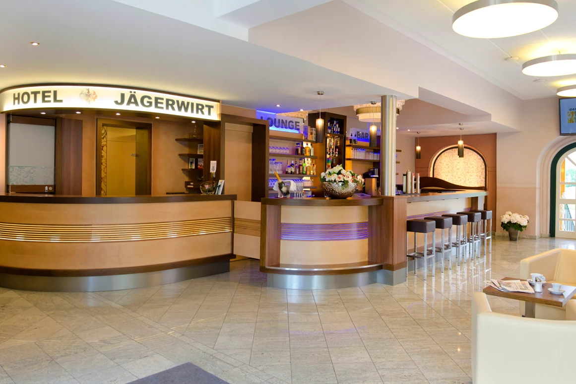 Hochzeitslocation: Eingangsbereich - Gasthof Hotel Jägerwirt