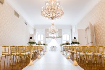 Hochzeit: Trauung im Marschallzimmer 1 - Conference Center Laxenburg