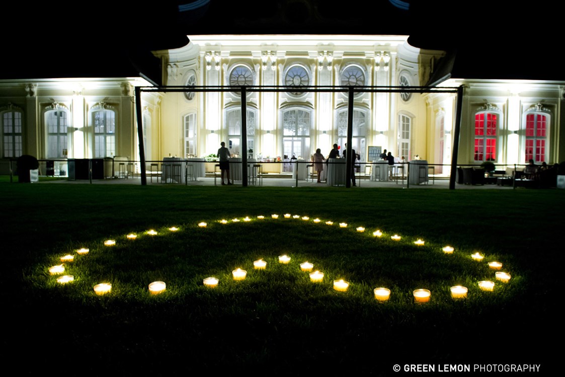 Hochzeit: "Mein Herz brennt nur für dich" - Heiraten im Conference Center Laxenburg in Niederösterreich.
Foto © greenlemon.at - Conference Center Laxenburg