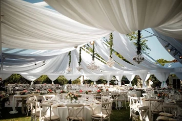 Hochzeit: Festzelte für Hochzeiten, Firmenevents und vieles mehr. - bellaBianco