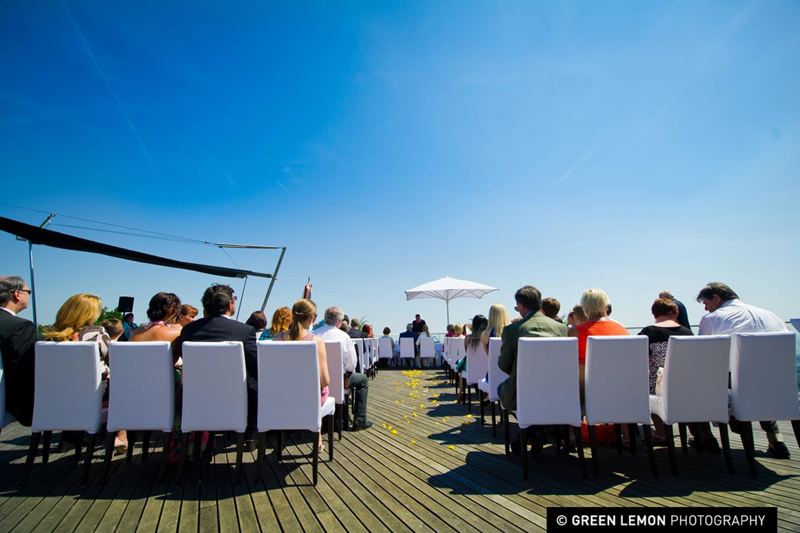 Hochzeit: Feiern Sie Ihre Hochzeit auf der Terrasse Kahlenberg mit Blick über Wien.
Foto © greenlemon.at - Terrasse Kahlenberg