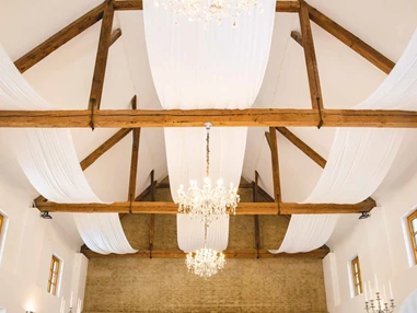 Hochzeitslocation: Huber zu Laah