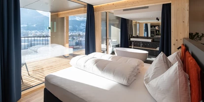 Bruiloft - Vorarlberg - Temporäre Brautpaar-Aktion:
Wird im Fohren Saal gefeiert, ist die Hochzeitsnacht fürs Brautpaar kostenlos - und das im Penthouse des Alpstadt Lifestyle Hotels. Stand 10-2022 / bei Anfragen bitte nachfragen, ob Aktion noch gültig ist!  www.alpstadt.com - Fohren Saal Bludenz