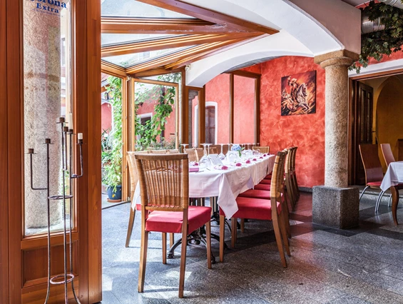Hochzeit: Wintergarten zum Innenhof - LINDENGUT