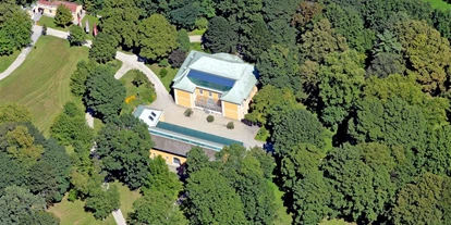 Hochzeit - Hartkirchen - Luftaufnahme Bergschlößl und Park
Foto (c) Stadtplanung Pertlwieser - Bergschlößl