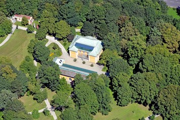 Hochzeit: Luftaufnahme Bergschlößl und Park
Foto (c) Stadtplanung Pertlwieser - Bergschlößl