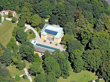Hochzeit: Luftaufnahme Bergschlößl und Park
Foto (c) Stadtplanung Pertlwieser - Bergschlößl