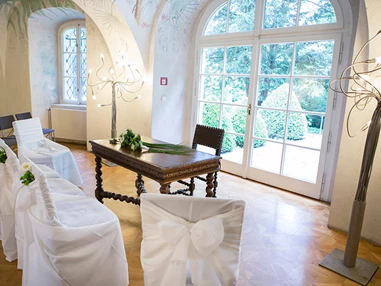 Hochzeit: Heiraten im Bergschlößl Linz. 
Foto (c) sandragehmair.com - Bergschlößl