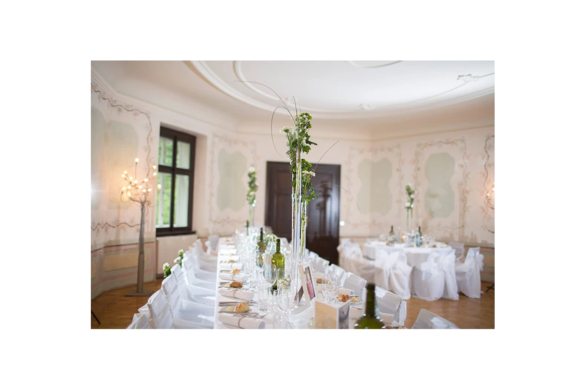 Hochzeit: Der Festsaal im Bergschlößl Linz. 
Foto (c) sandragehmair.com - Bergschlößl
