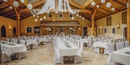 Hochzeit - Art der Location: Eventlocation - Bezirk Kirchdorf - Glasüberdachter Innenhof - Eventgasthof Feichthub