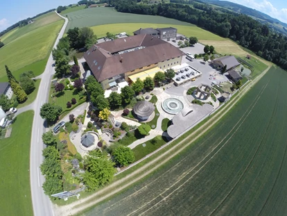 Hochzeit - Thalheim bei Wels - Landgasthof Feichthub von oben - Eventgasthof Feichthub