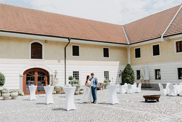 Hochzeit: mediterraner Innenhof - perfekter Ort für die Agape - GANGLBAUERGUT