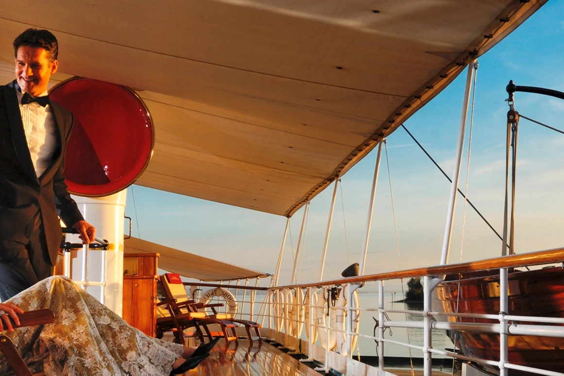 Hochzeitslocation: viele Plätz für das Besondere - Historisches Dampfschiff Hohentwiel  am Bodensee