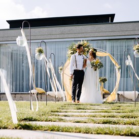 Hochzeit: Eine Gartenhochzeit im DasSee Event Exclusive
pic by: Reichl Fotografie - DasSee Event Exclusive