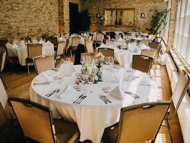 Hochzeit: Der Festaal des Kavalierhaus Caputh. - Kavaliershaus Caputh