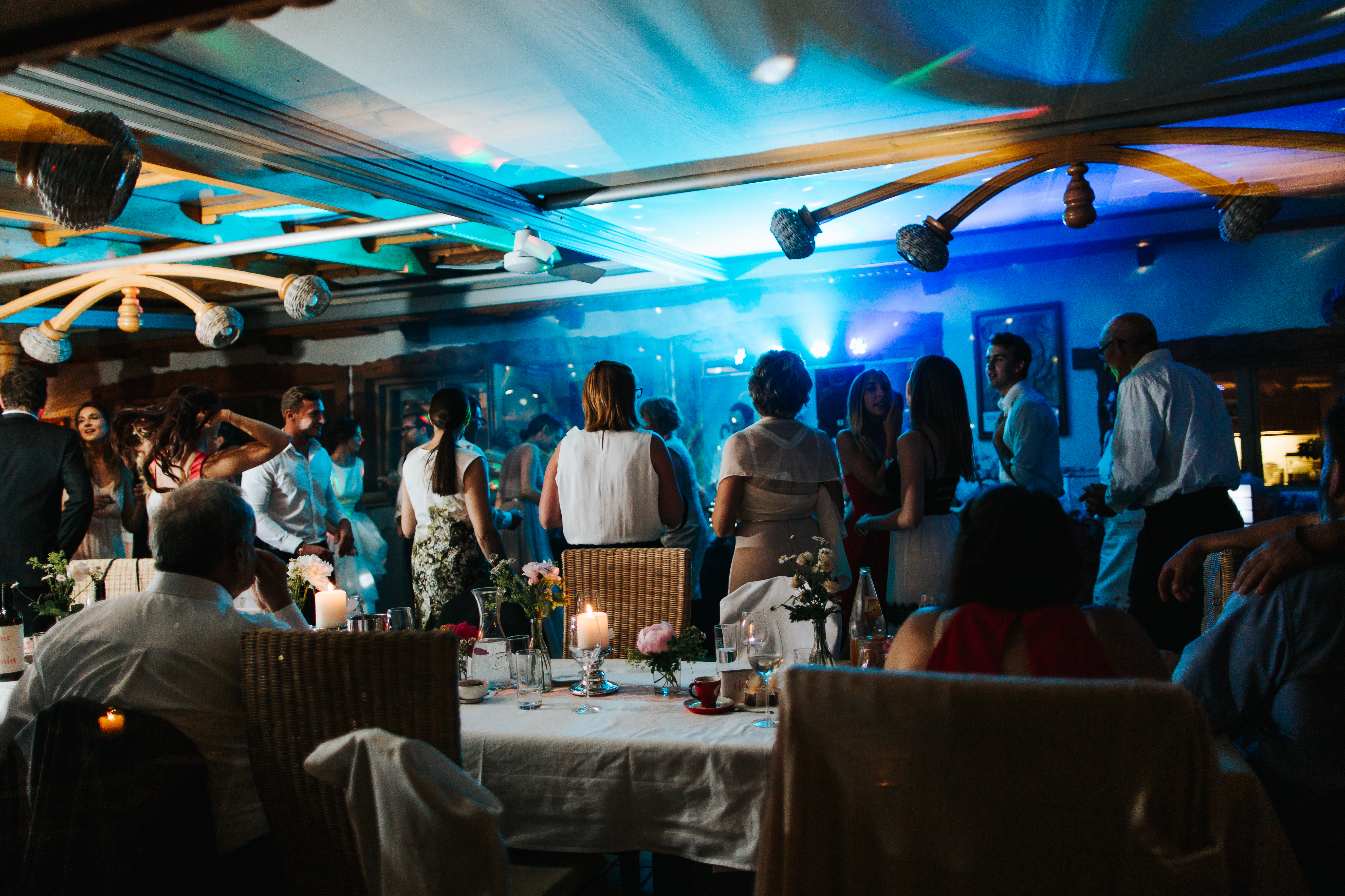 Hochzeitslocation: Tanzen bis in die frühen Morgenstunden bei einer Hochzeit im Gasthof Perauer in Lieserhofen. - Gasthof Perauer