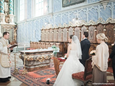 Hochzeit: Eine Trauung im Stift Göttweig in Niederösterreich.
Foto © stillandmotionpictures.com - Benediktinerstift Göttweig