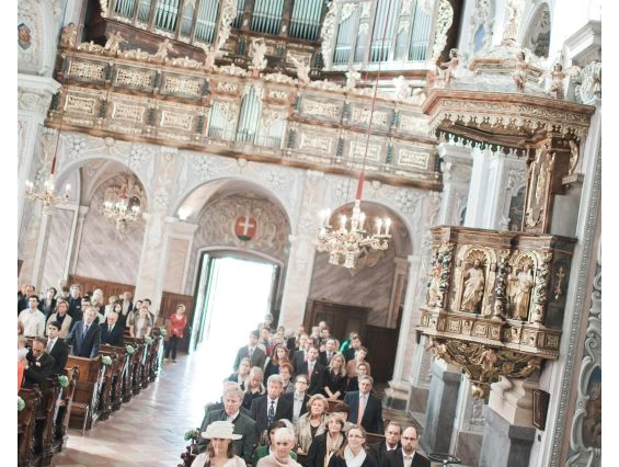 Hochzeit: Eine Trauung im Stift Göttweig in Niederösterreich.
Foto © stillandmotionpictures.com - Benediktinerstift Göttweig