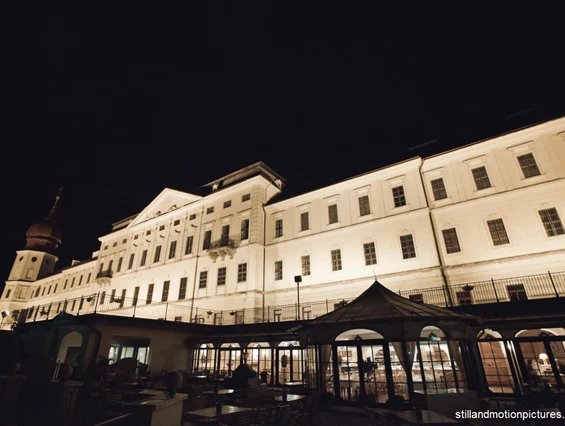 Hochzeit: Das Stift Göttweig in Niederösterreich bei Nacht.
Foto © stillandmotionpictures.com - Benediktinerstift Göttweig