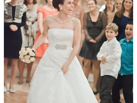 Hochzeit: Brautstrauswerfen im Stift Göttweig in Niederösterreich.
Foto © stillandmotionpictures.com - Benediktinerstift Göttweig