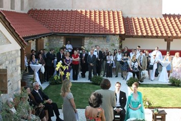 Hochzeit: Hochzeit im Garten der Villa - Römerstadt Carnuntum