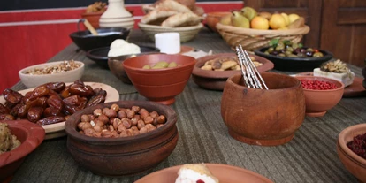 Bruiloft - Breitenbrunn (Breitenbrunn am Neusiedler See) - Römische Köstlichkeiten nach Originalrezepten - Römerstadt Carnuntum