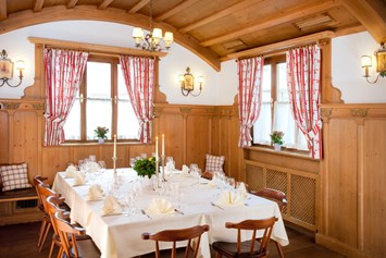 Hochzeit: Die gemütliche und kleine Hopfenstube  - Hotel IMLAUER & Bräu
