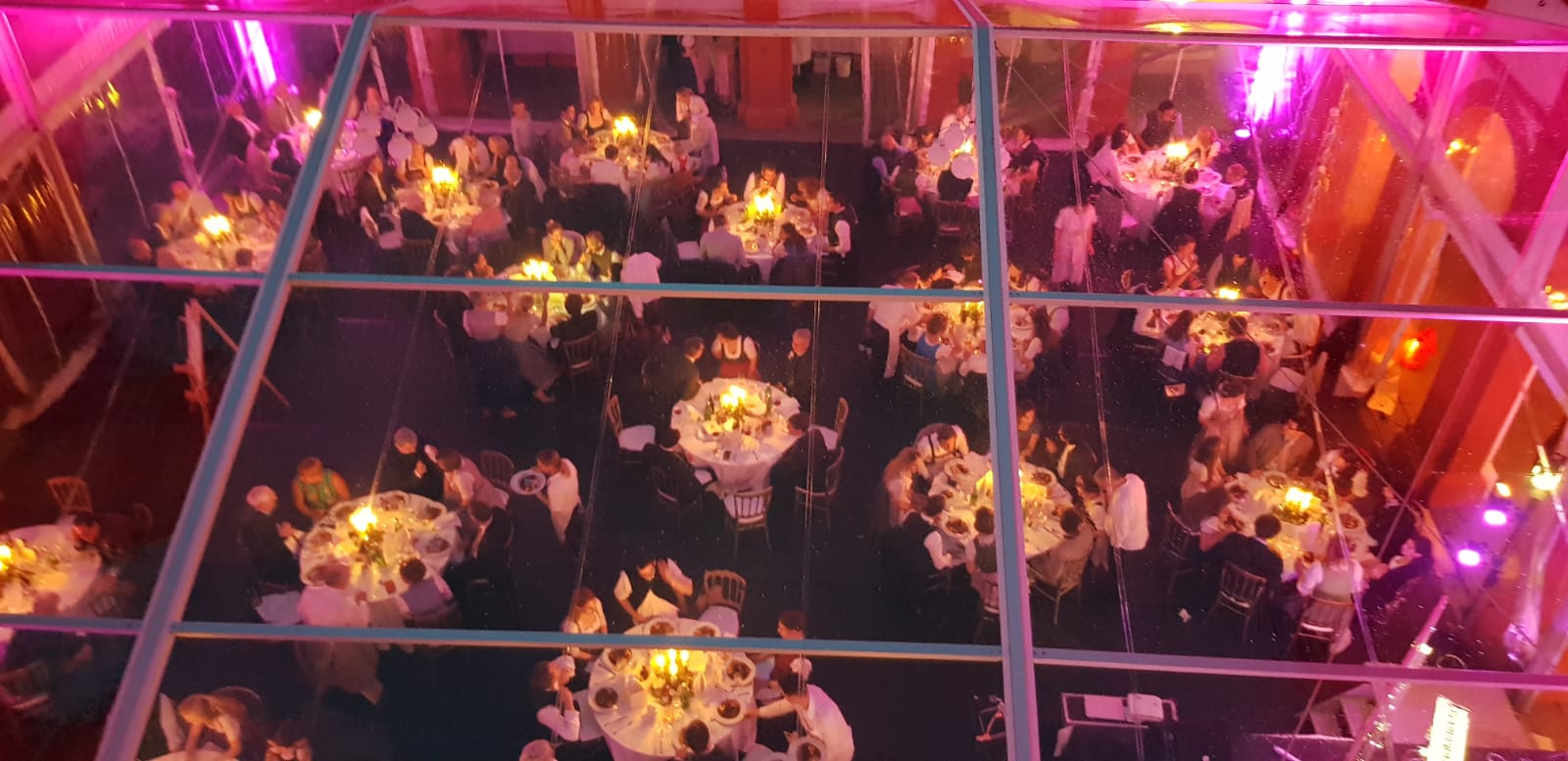 Hochzeitslocation: Festzelt im Schlossinnenhof  - Schloss Pernegg