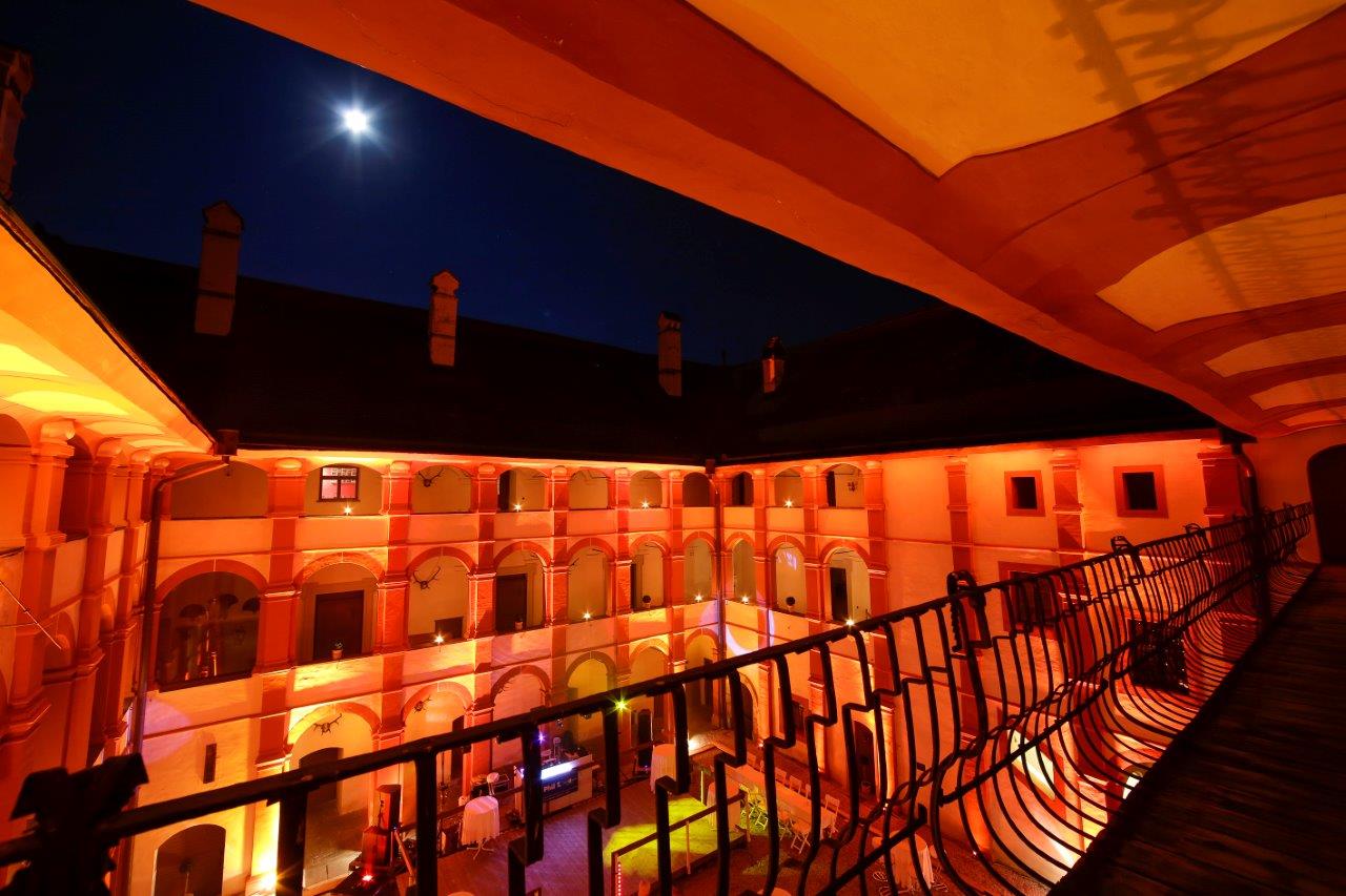 Hochzeitslocation: Schlossinnenhof  - Schloss Pernegg