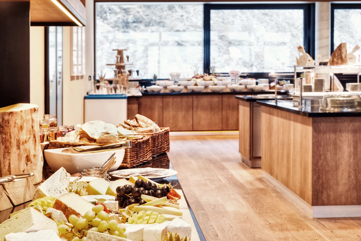 Hochzeit: Buffetbereich - Gradonna ****s Mountain Resort Châlets & Hotel
