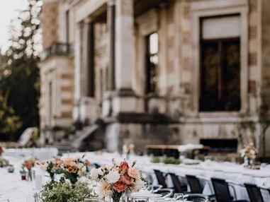 Hochzeitslocation: Gartenhochzeit in der Hermesvilla. - Hermes Café Restaurant Labstelle