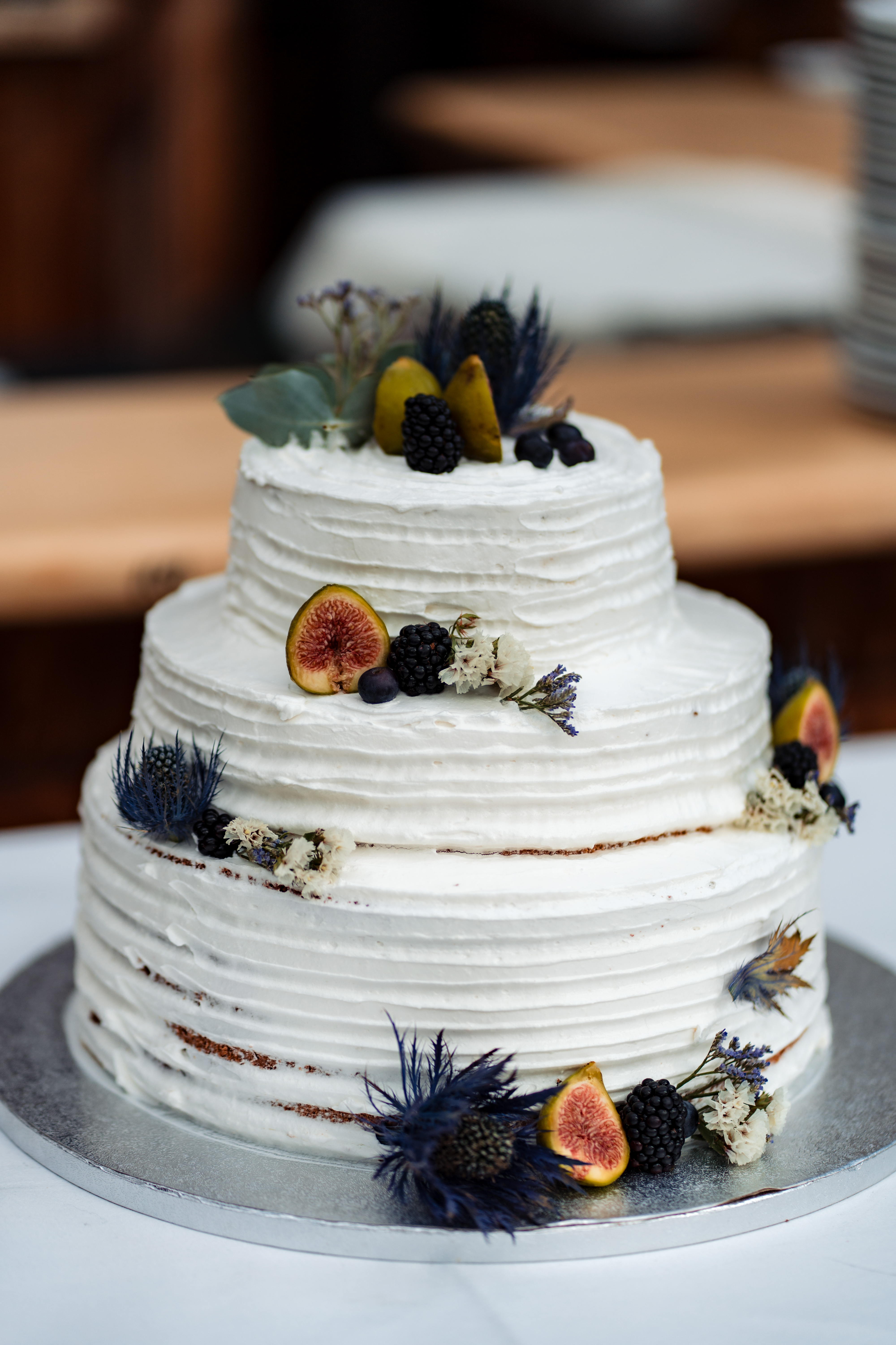 Hochzeit: Unseres in-house Konditorin hilft euch bei der Auswahl eurer Torte. - Seehotel Jägerwirt
