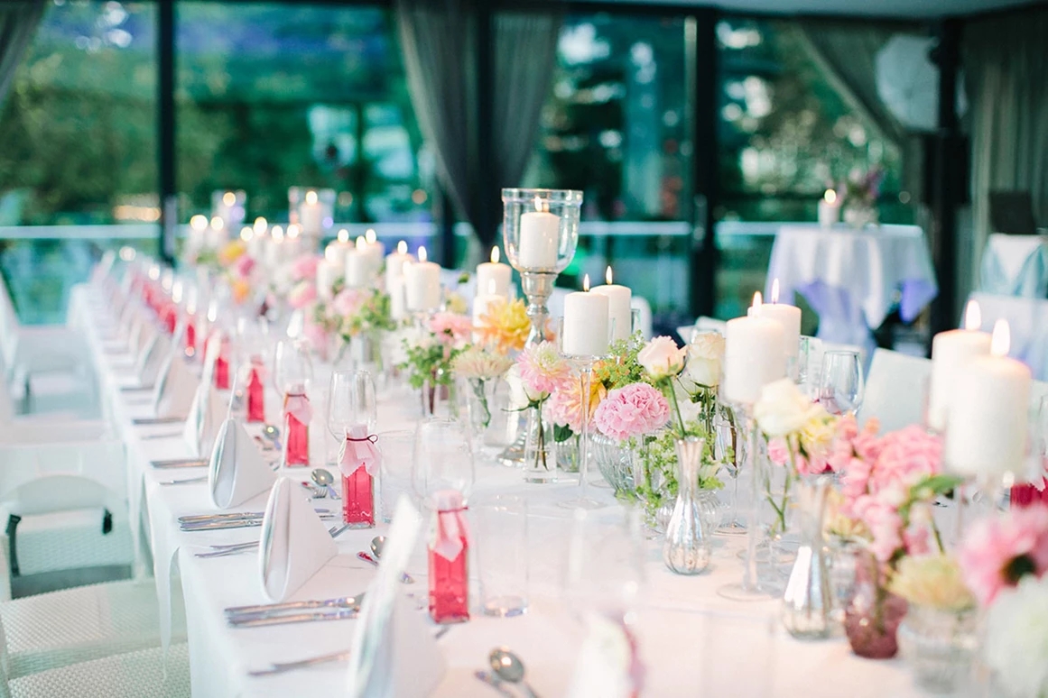 Hochzeitslocation: Foto © henrywelischweddings.com - JILLY_BEACH Wörthersee