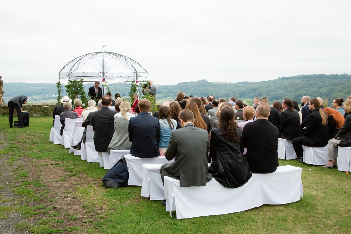 Hochzeit: Feiert eure Hochzeit unter freiem Himmel auf der Burg Güssing im Südburgenland. - Burg Güssing