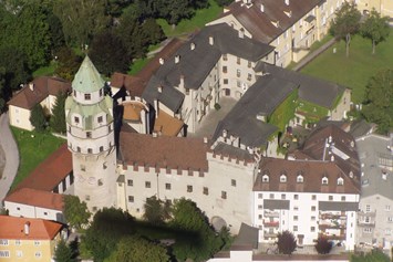 Hochzeit: Burg Hasegg - SALZRAUM.hall - livelocations